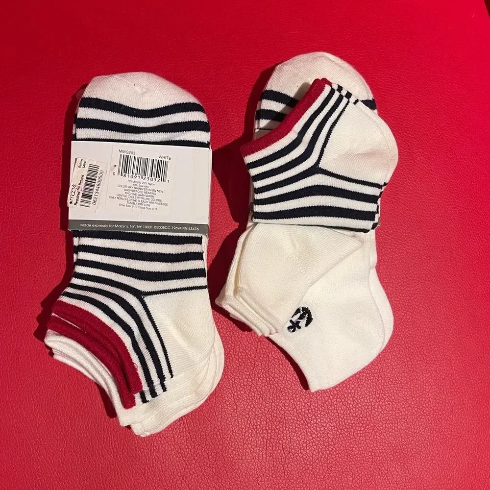 Three paire socks